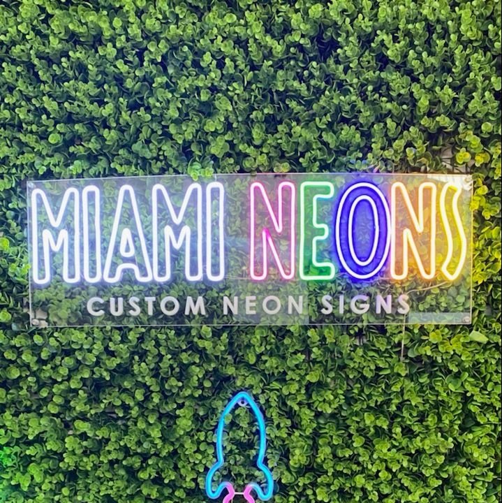 How Custom Signage Helps Businesses Stand Out in Busy Commercial Areas miamineons